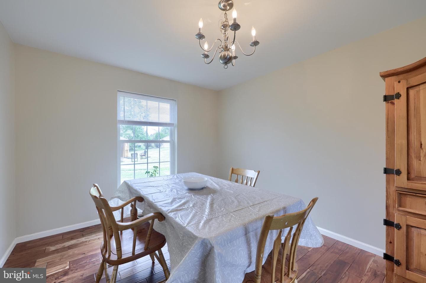 137 Pickwick Circle photo 8