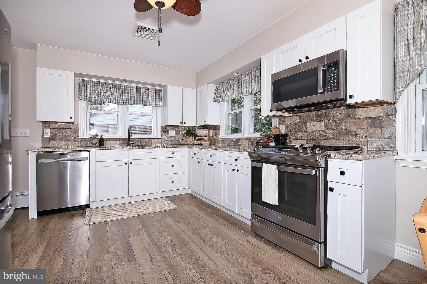 124 S Spruce Street photo 10