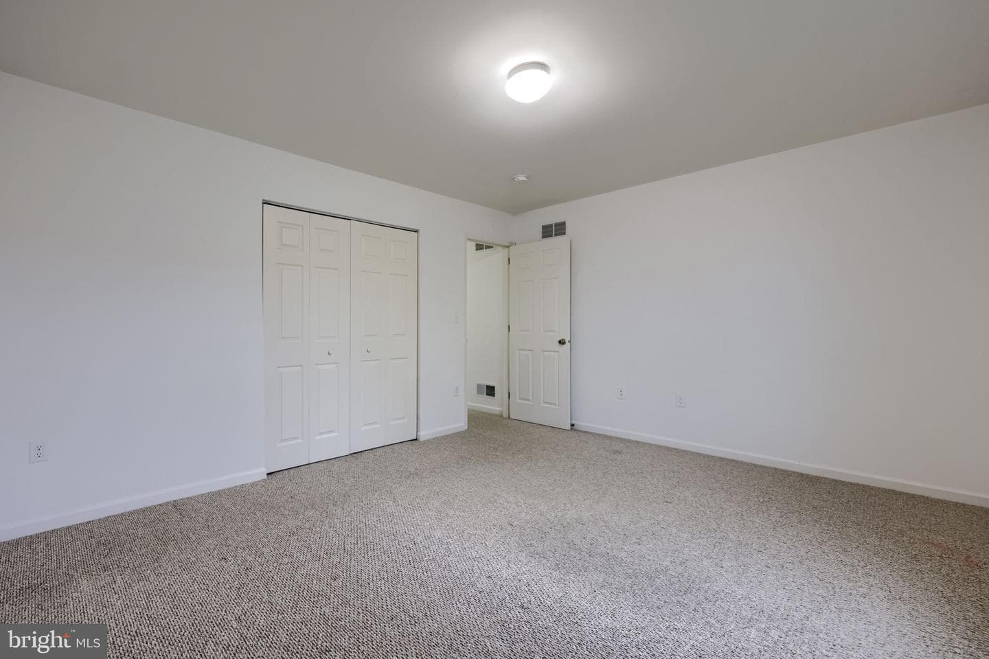 10 Hillside Drive photo 20