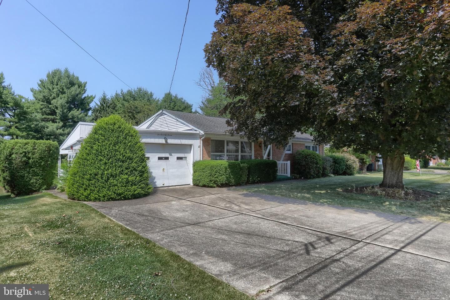 277 S 23rd Street photo 4
