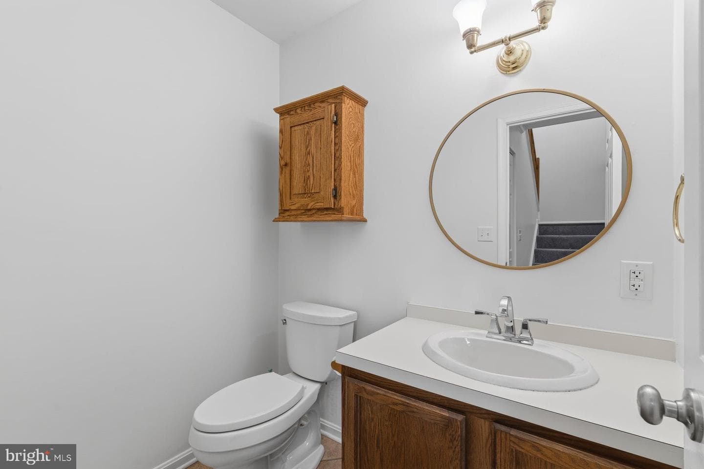 608 Cambridge Court photo 12