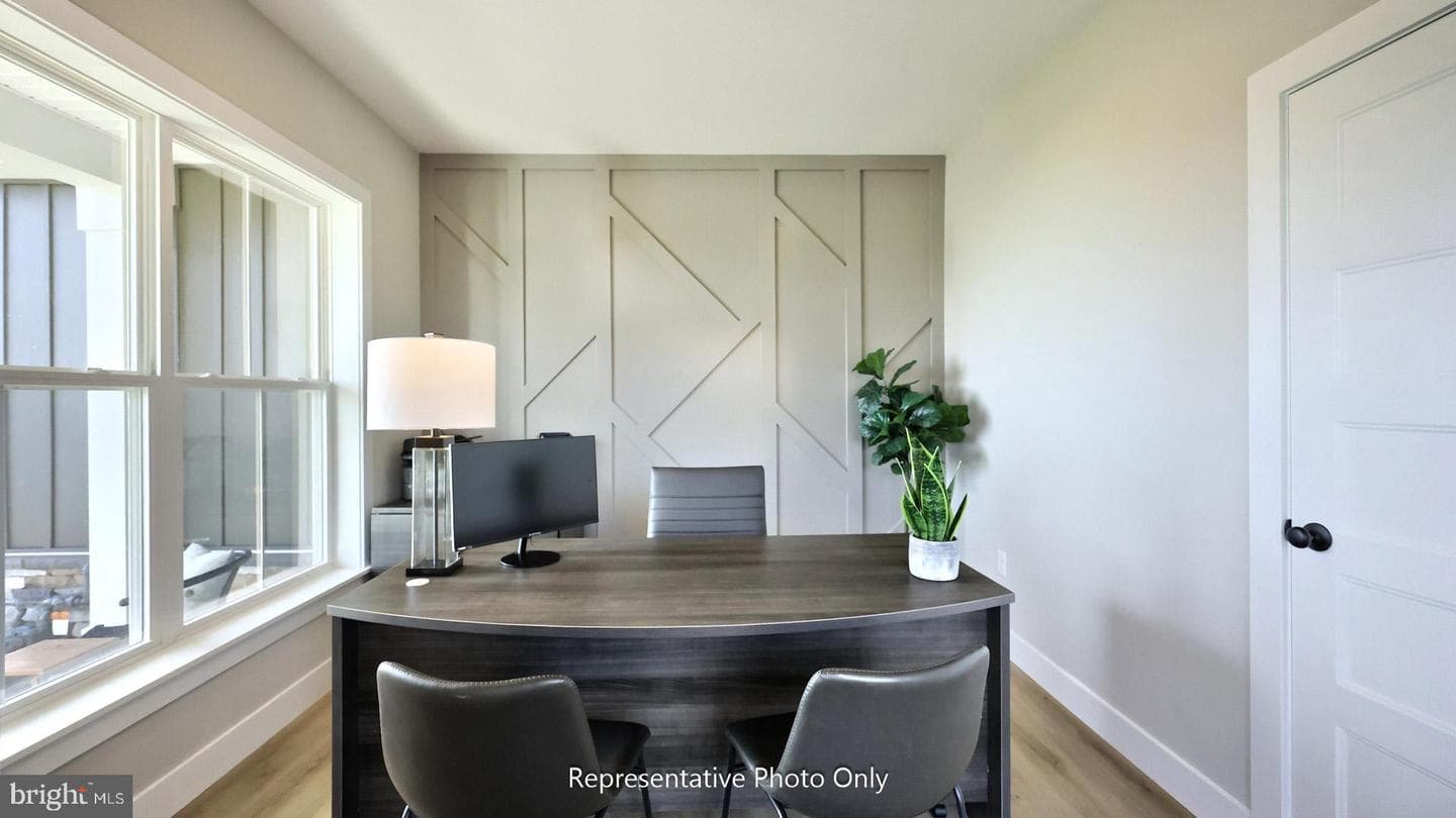 48 Canterbury Lane photo 4