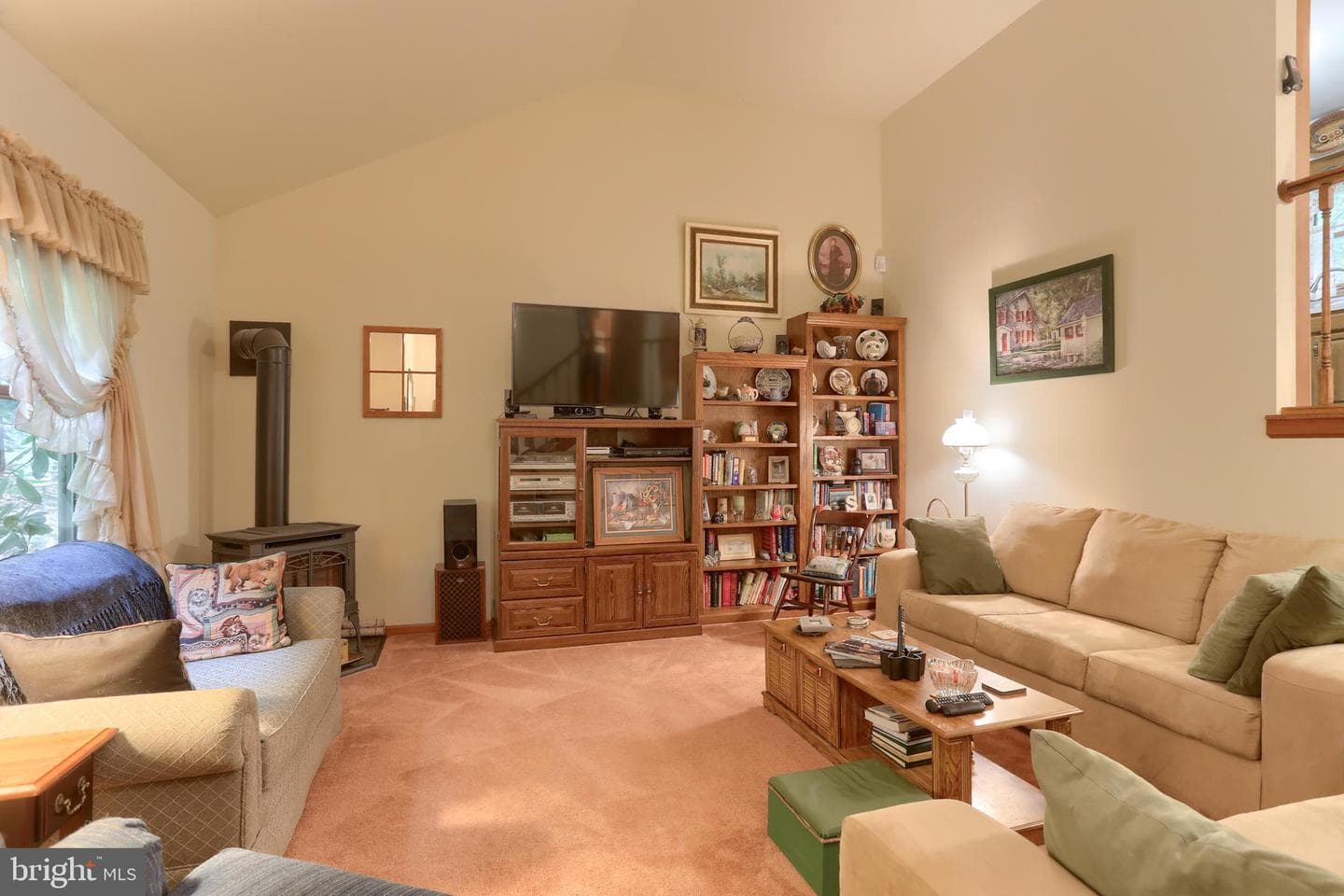 1248 Ash Lane photo 15