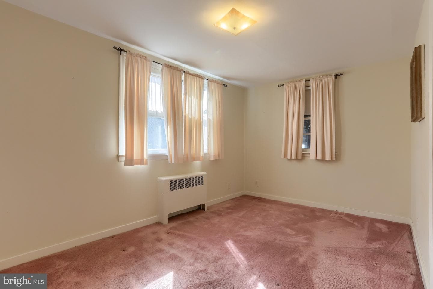 201 S Hetrick Avenue photo 17