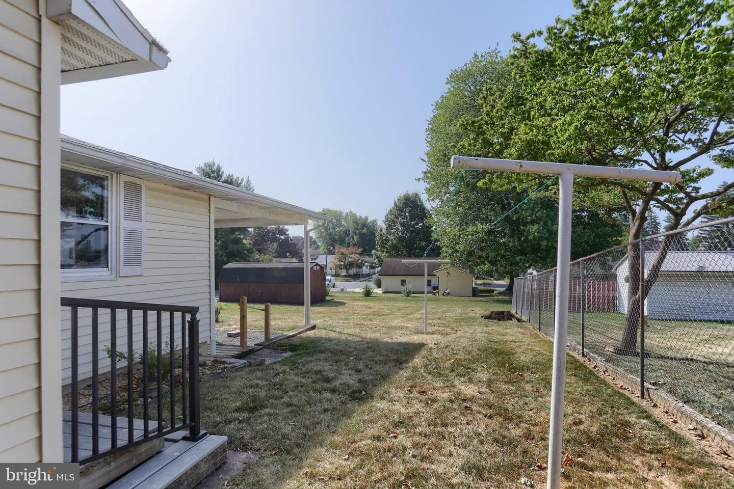 201 S Hetrick Avenue photo 36