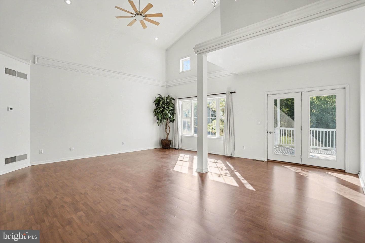532 Waterside Cir L-0133 photo 6