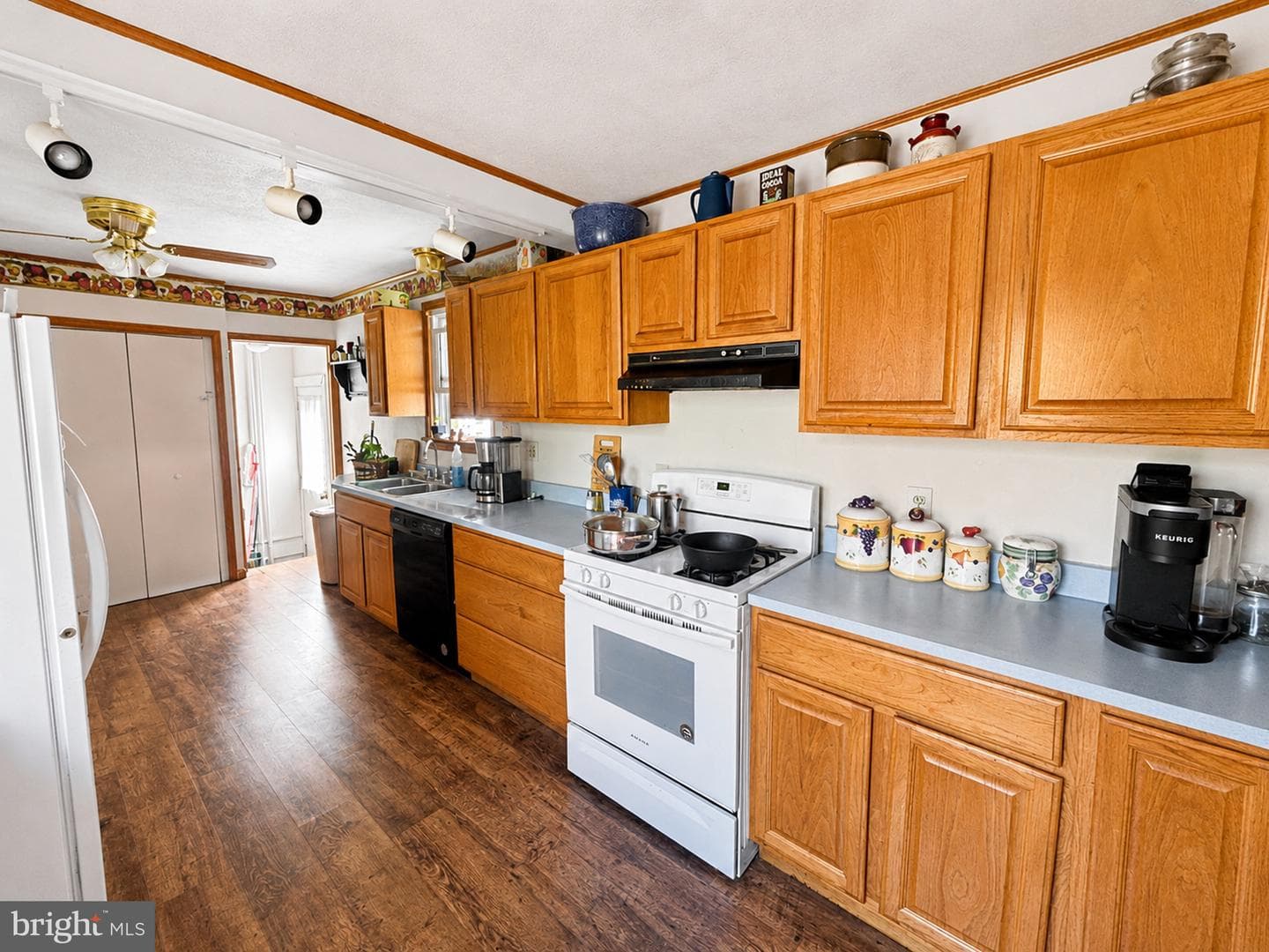 509 E High Street photo 10
