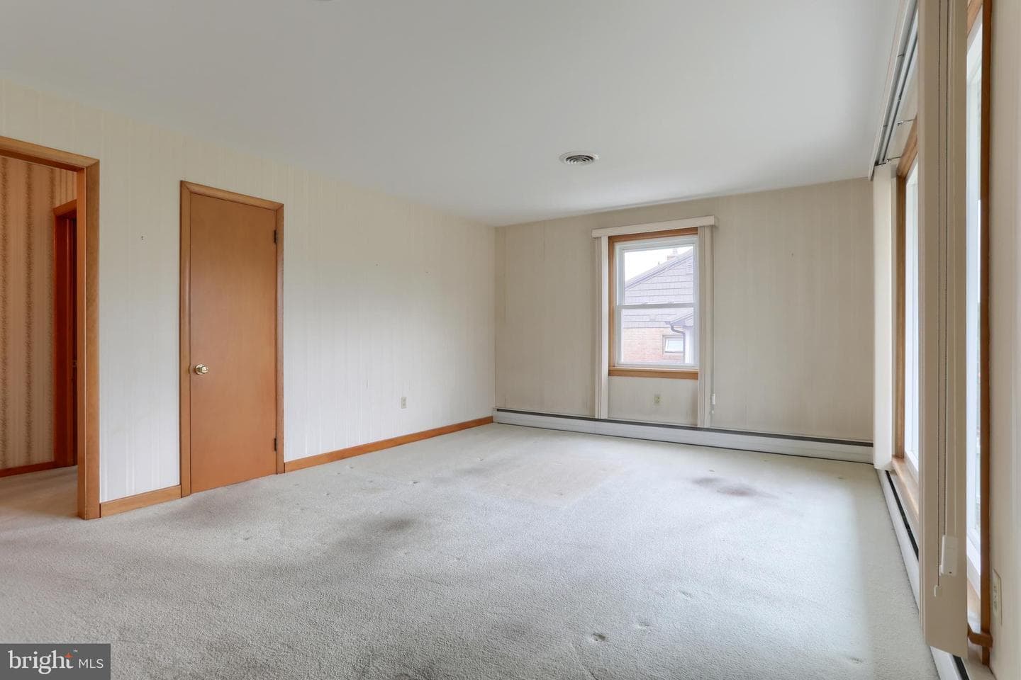 231 W Elm Street photo 7