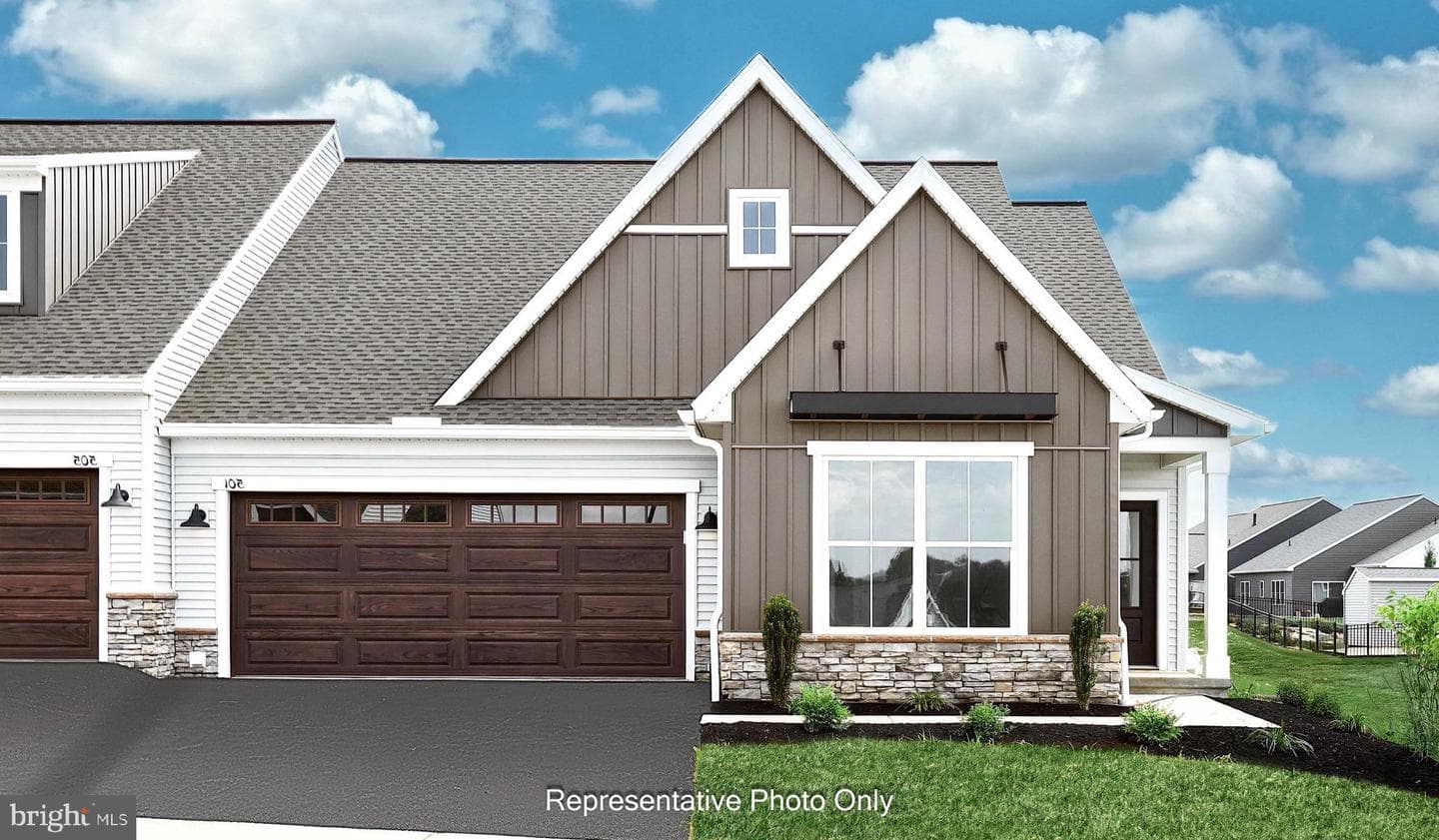 532 Stone Gate Boulevard photo 1