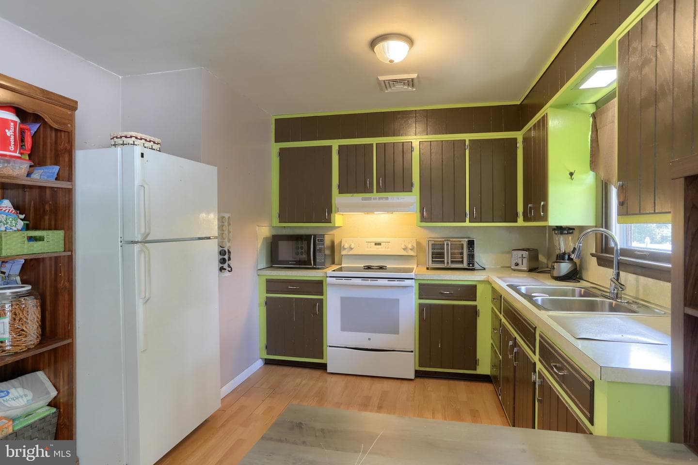 1411 Esther Drive photo 15