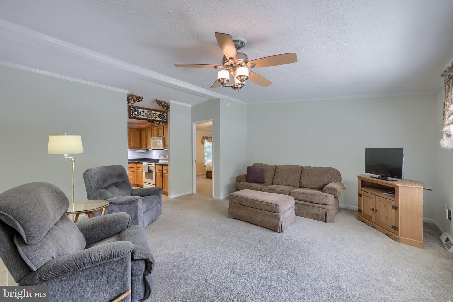 1037 Hemlock Circle photo 14