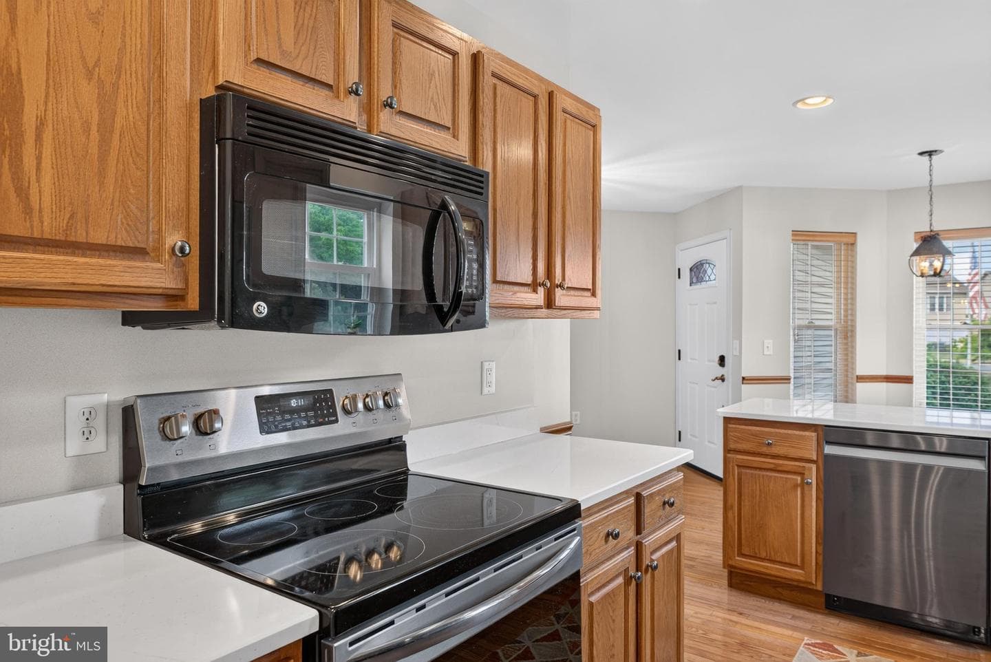 75 Pin Oak Street photo 11
