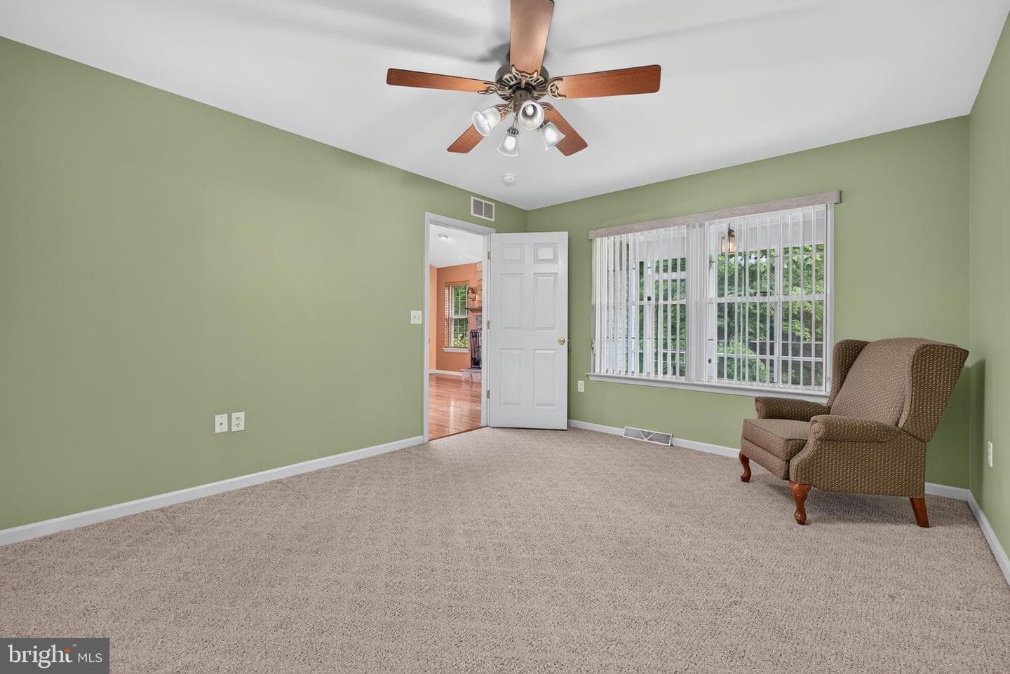 75 Pin Oak Street photo 16