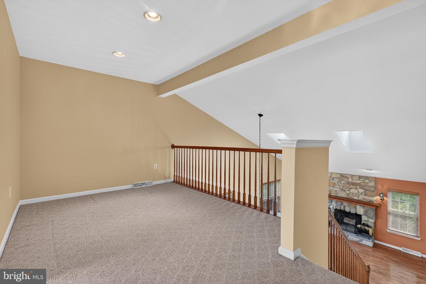 75 Pin Oak Street photo 23