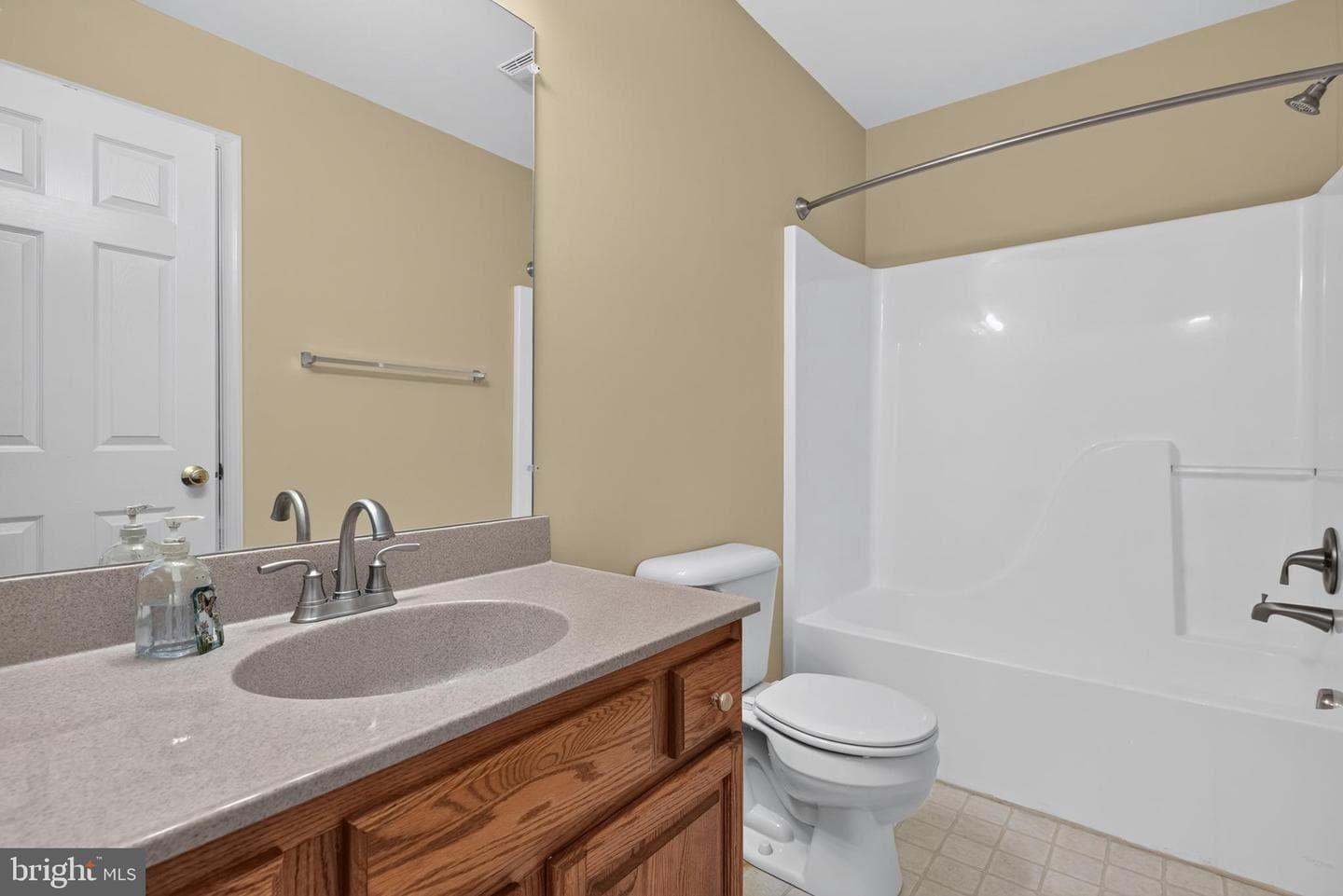 75 Pin Oak Street photo 29