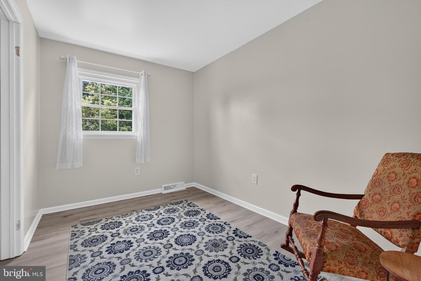 610 E Walnut Street photo 30