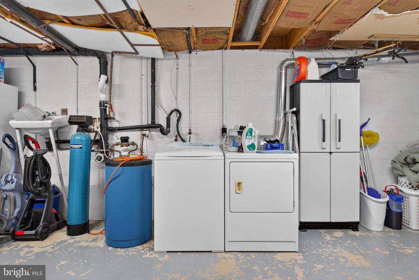610 E Walnut Street photo 36