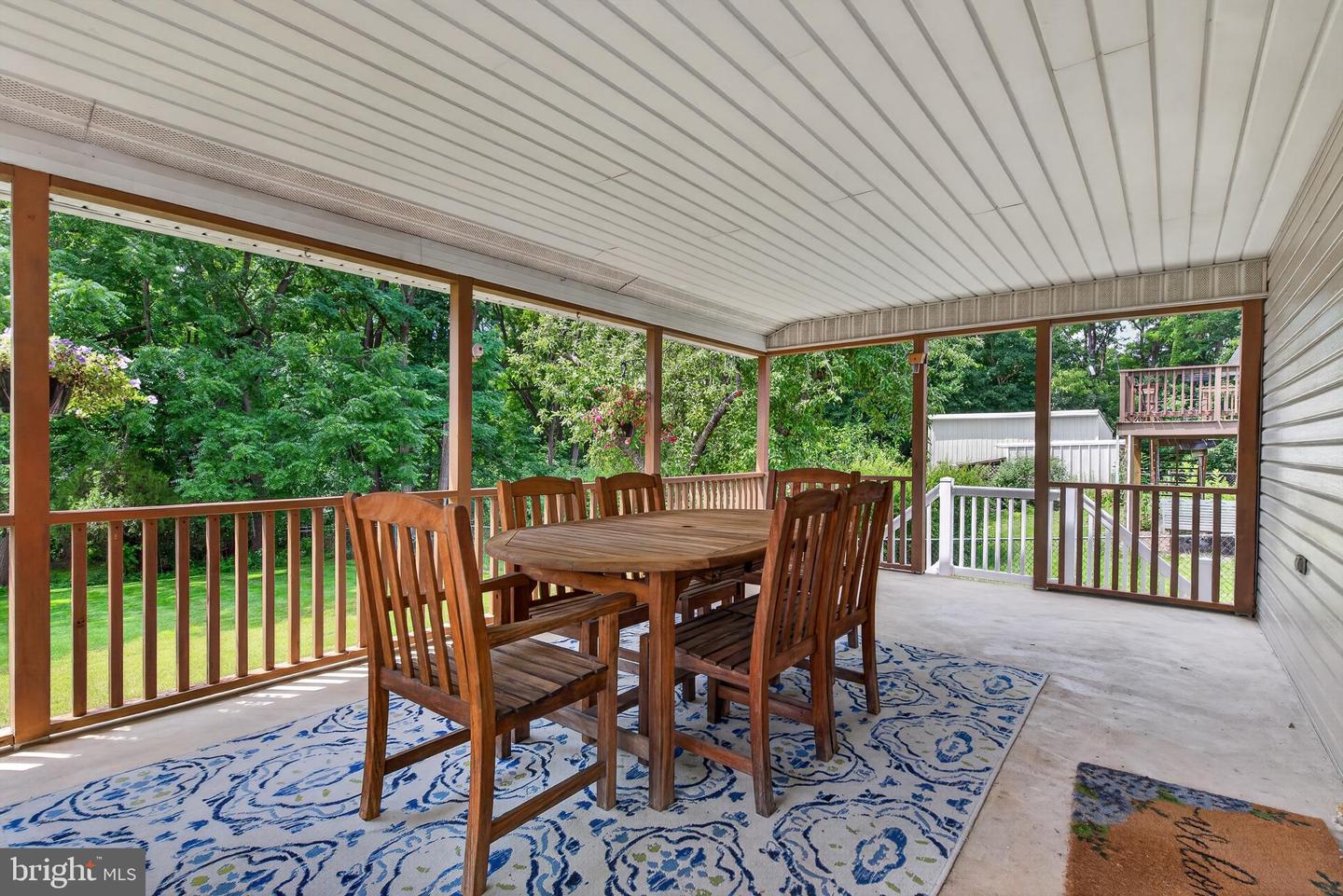 610 E Walnut Street photo 37