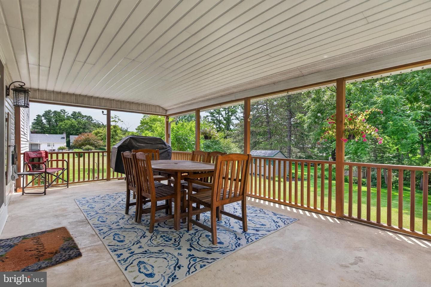 610 E Walnut Street photo 38