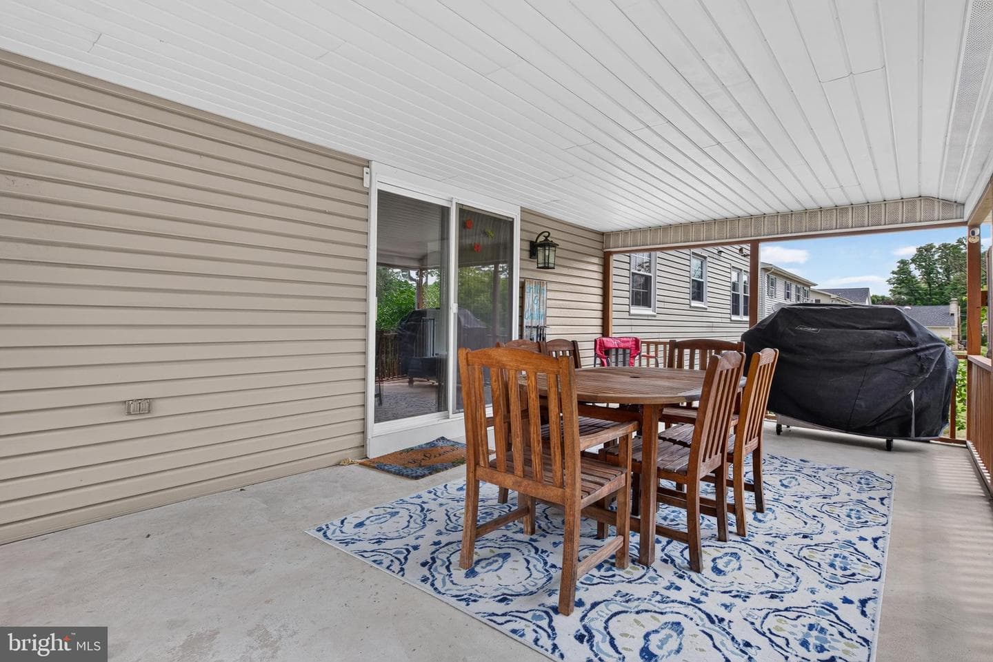 610 E Walnut Street photo 39