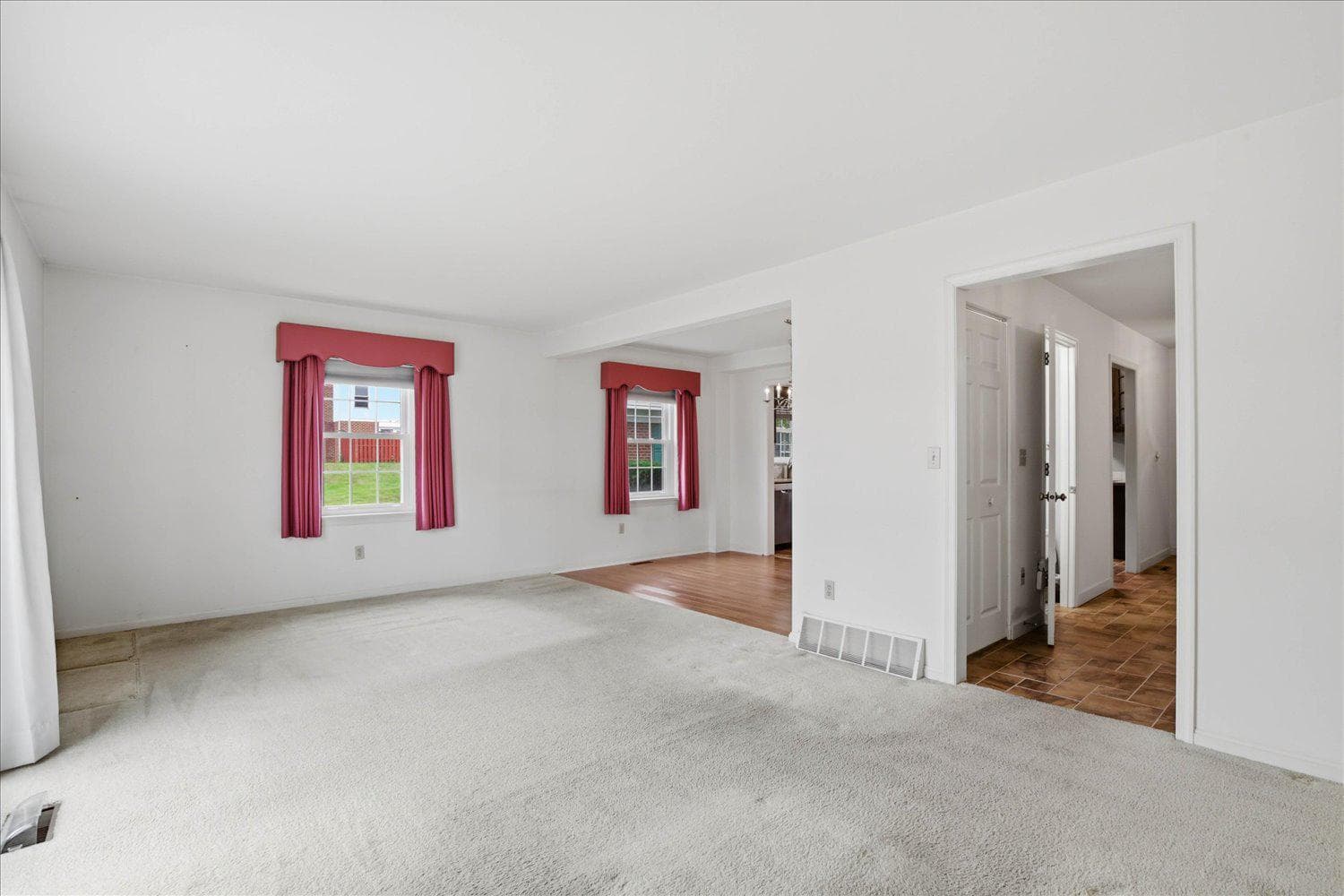 1922 Carlton Drive photo 16