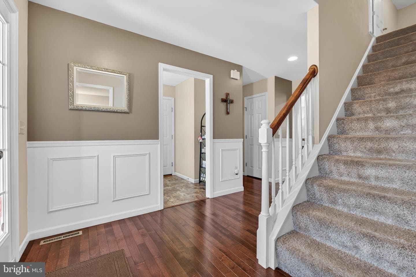 13 Blue Jay Way photo 12