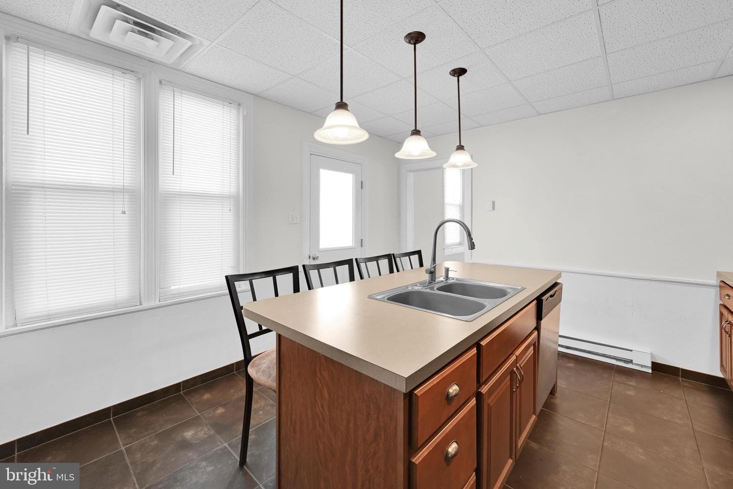 129 N Railroad Street photo 12