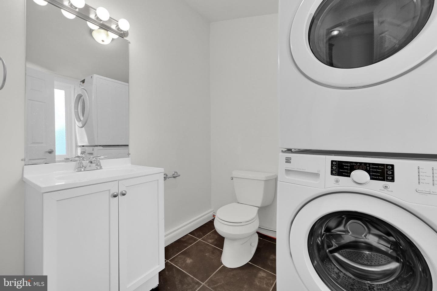 129 N Railroad Street photo 22