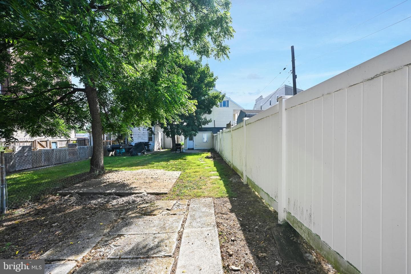 129 N Railroad Street photo 25