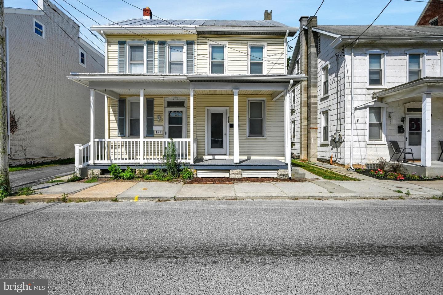 129 N Railroad Street photo 3