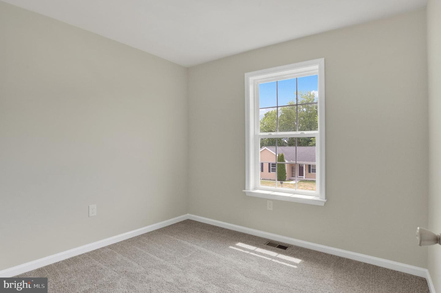 29 Shirk Drive photo 16