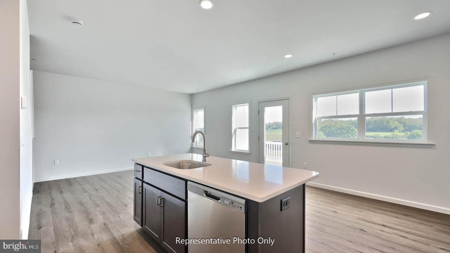 138 Foundry Lane photo 11