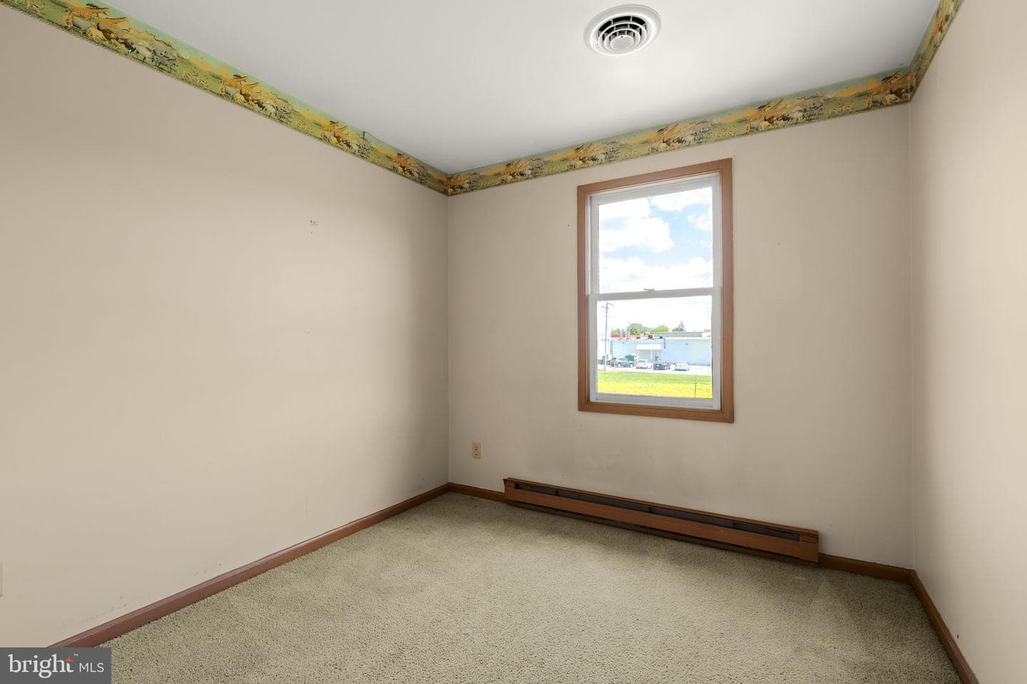 221 W Hamilton Avenue photo 25