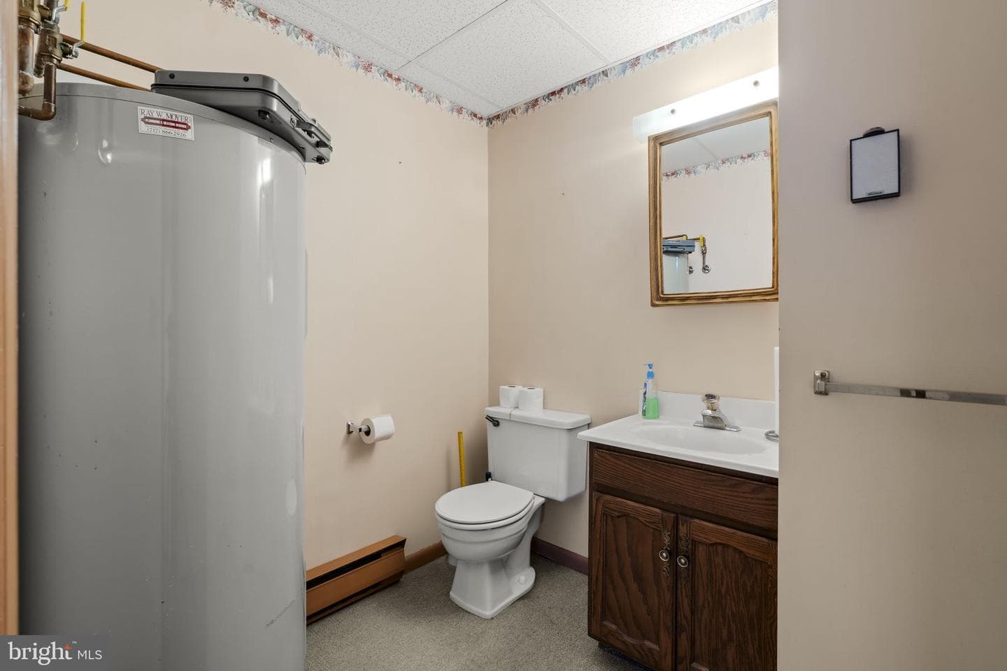 221 W Hamilton Avenue photo 40