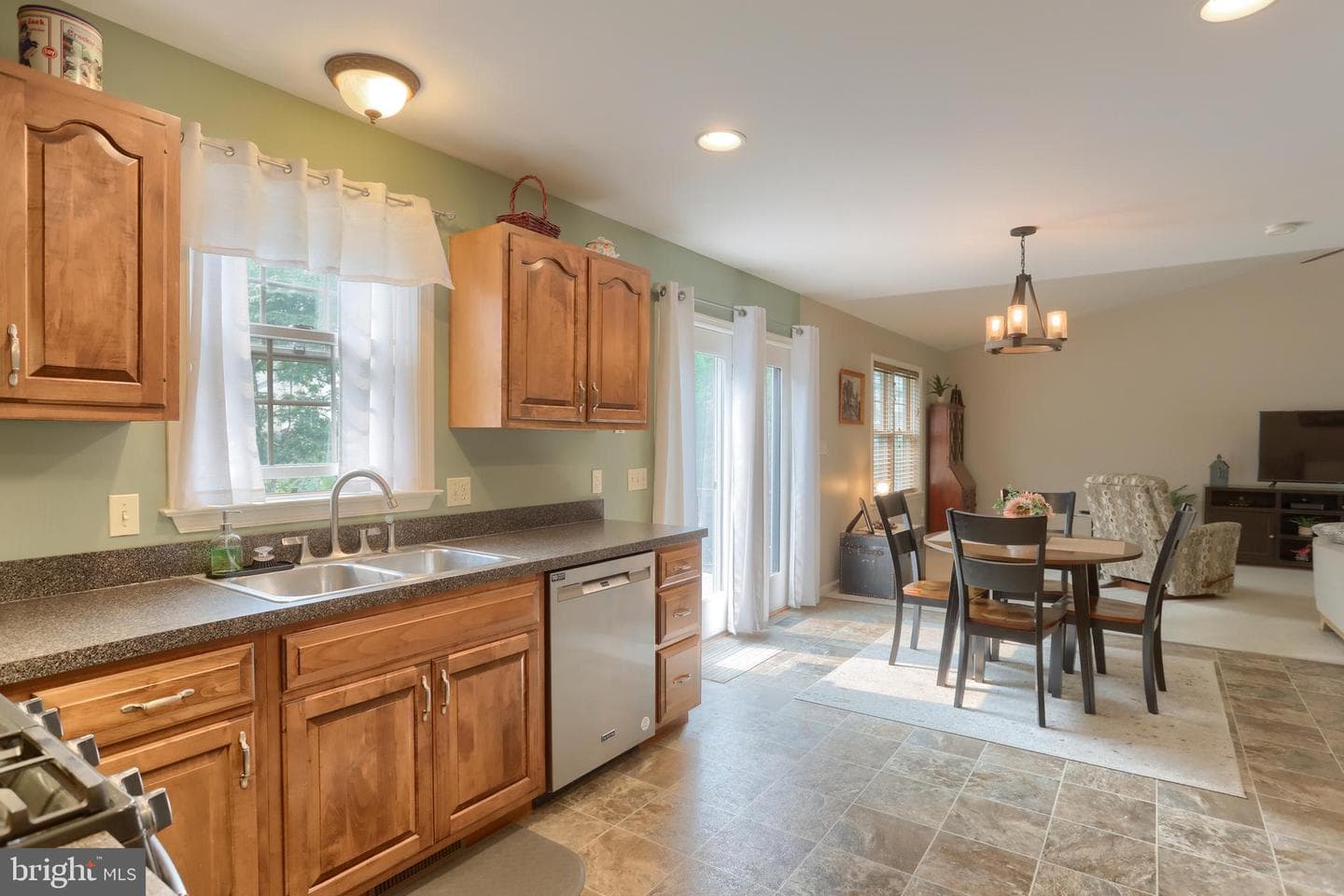 4 Mayfly Court photo 15