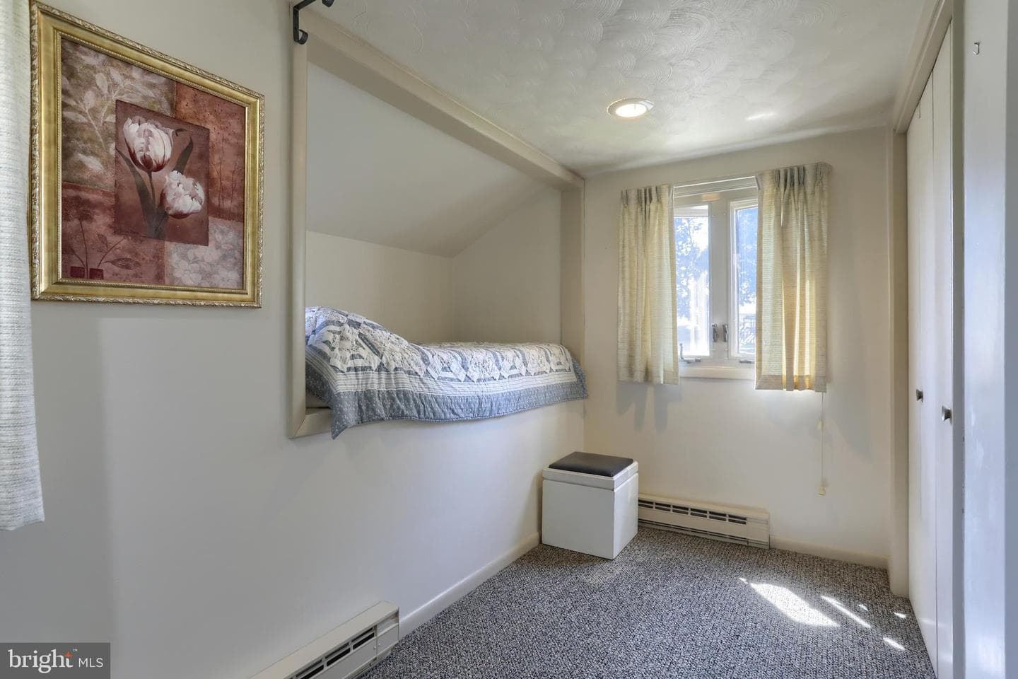 204 Oak Street photo 32