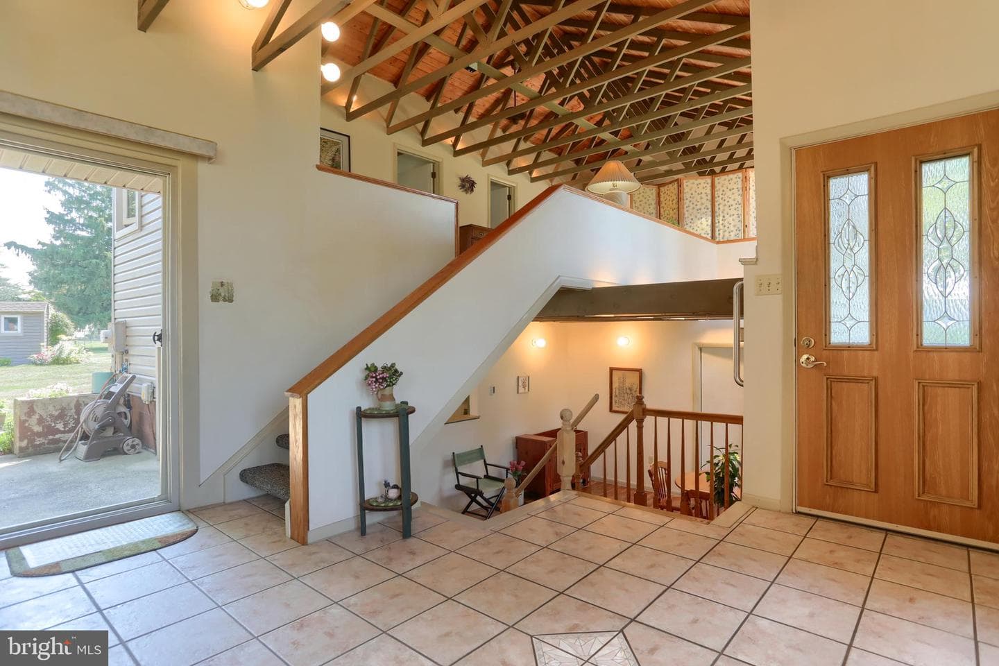 204 Oak Street photo 9