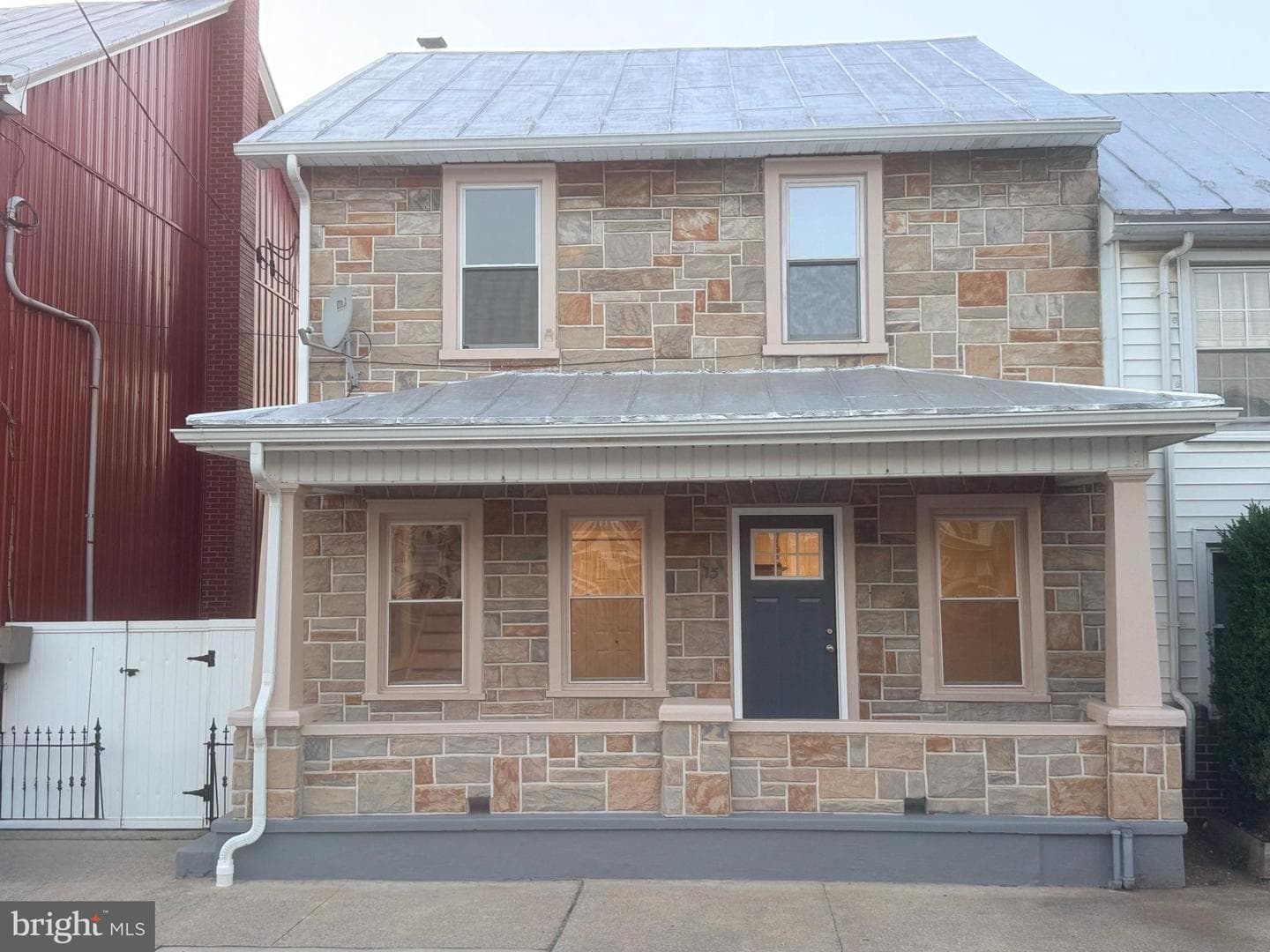 15 E Market Street photo 1
