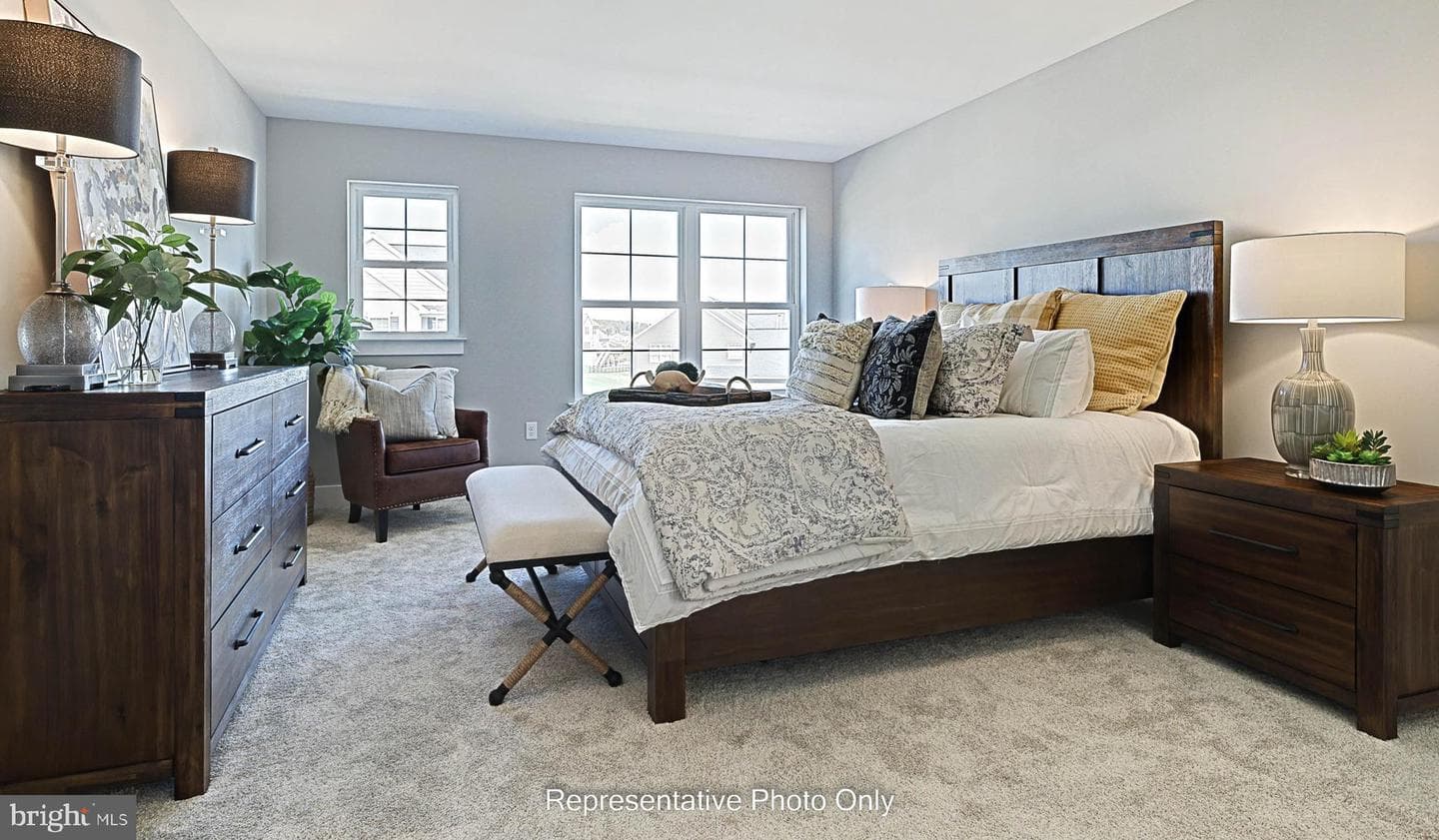 215 Dahlia Circle photo 11
