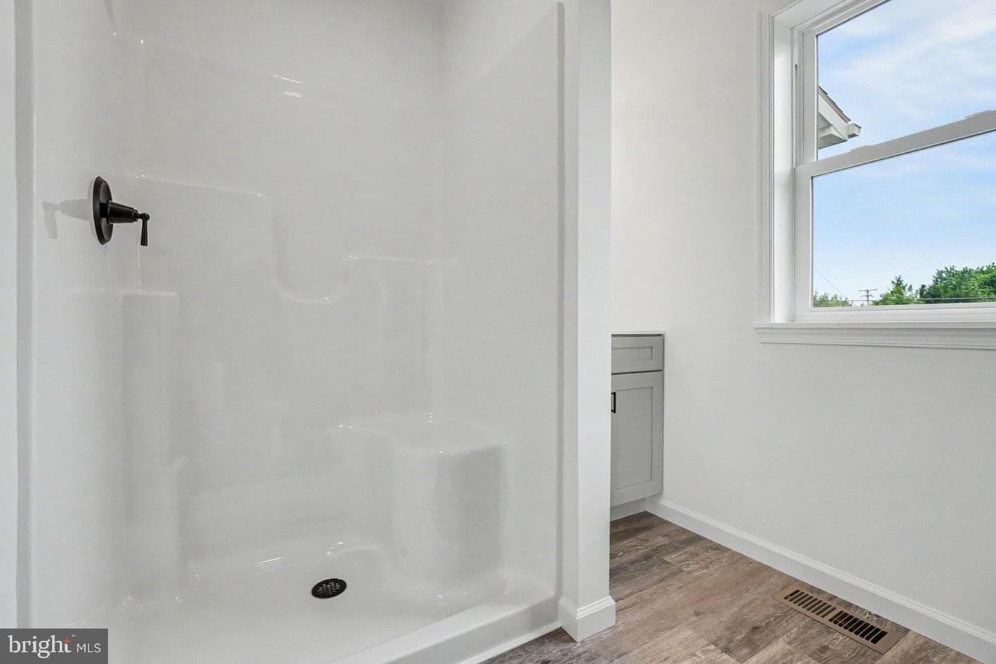 418 Elm Street photo 29