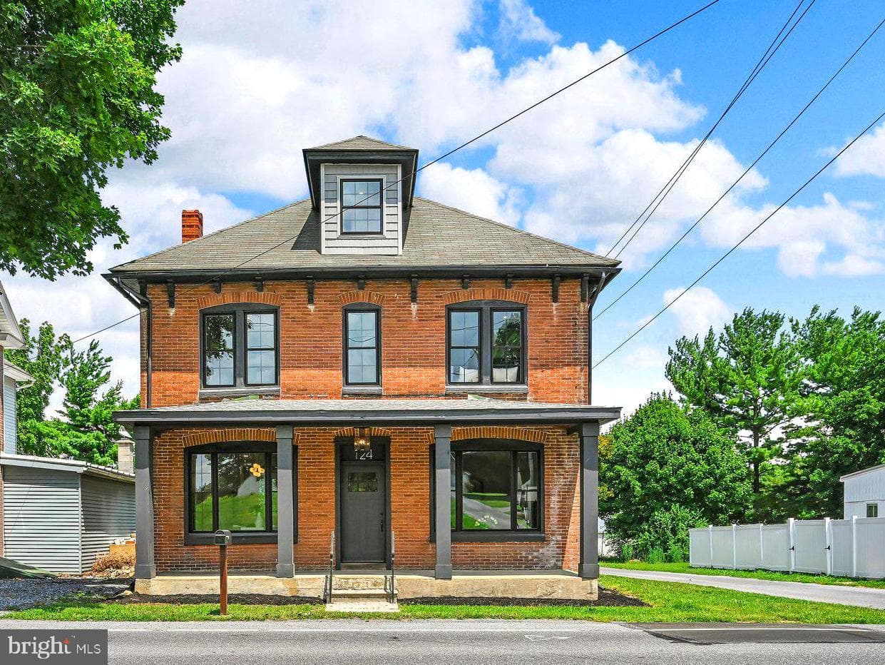 124 N Sheridan Road photo 1