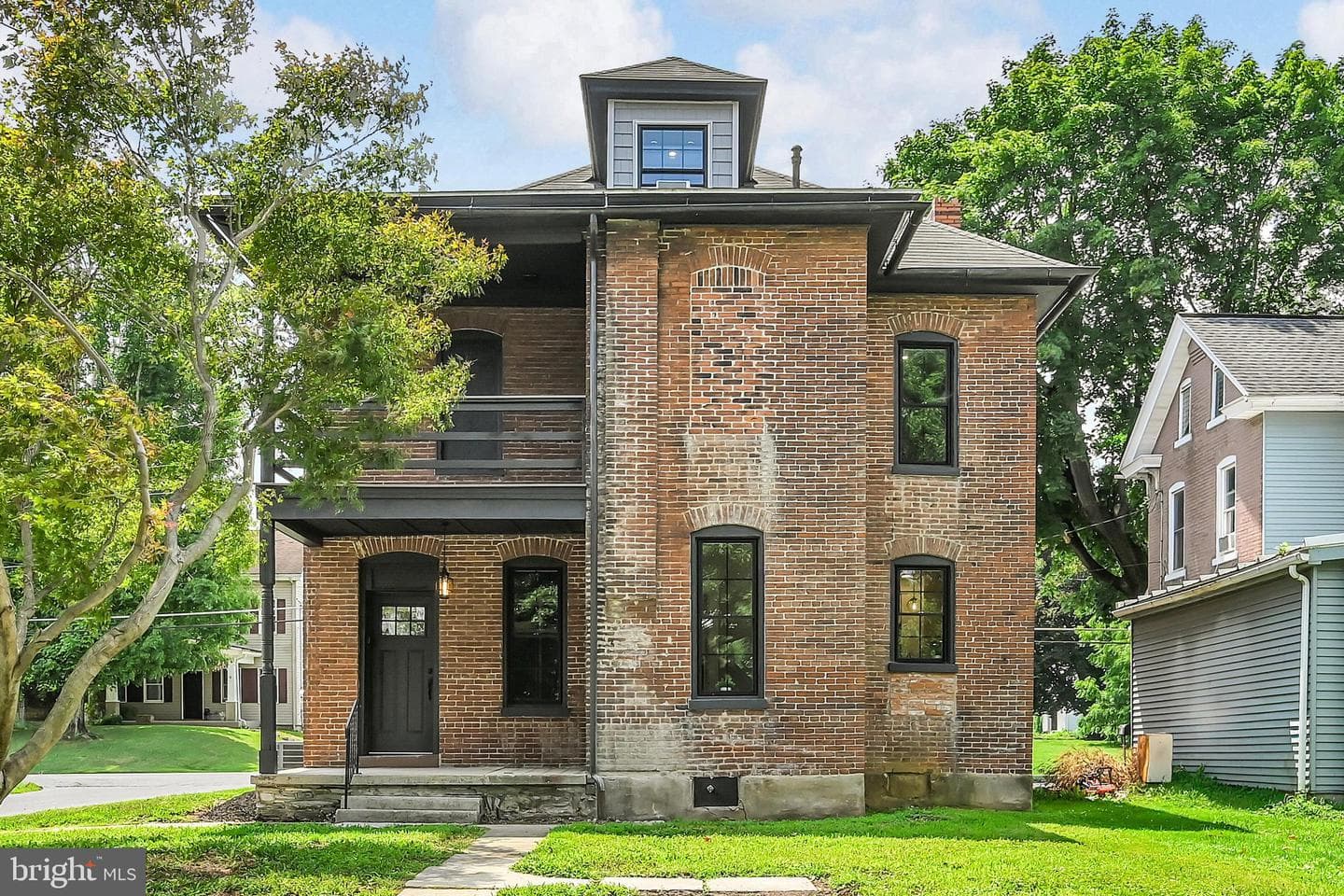 124 N Sheridan Road photo 32
