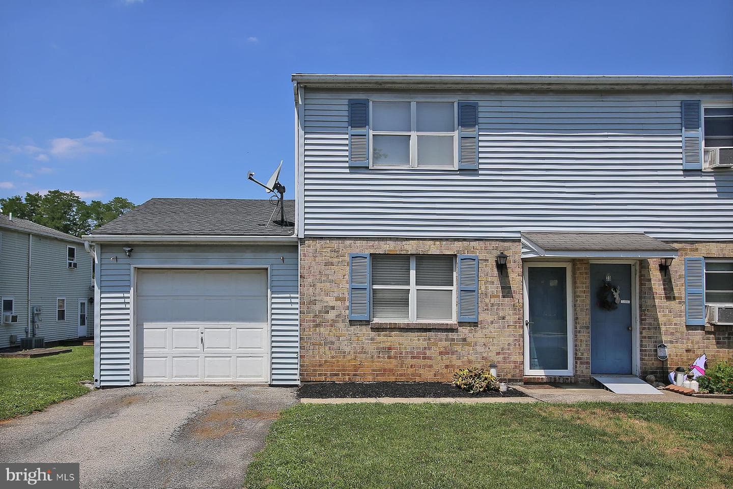 35 Walnut Mill Lane photo 1