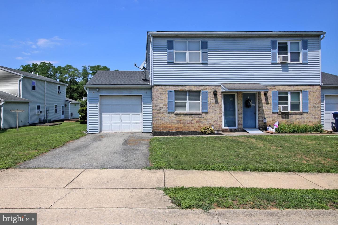 35 Walnut Mill Lane photo 2