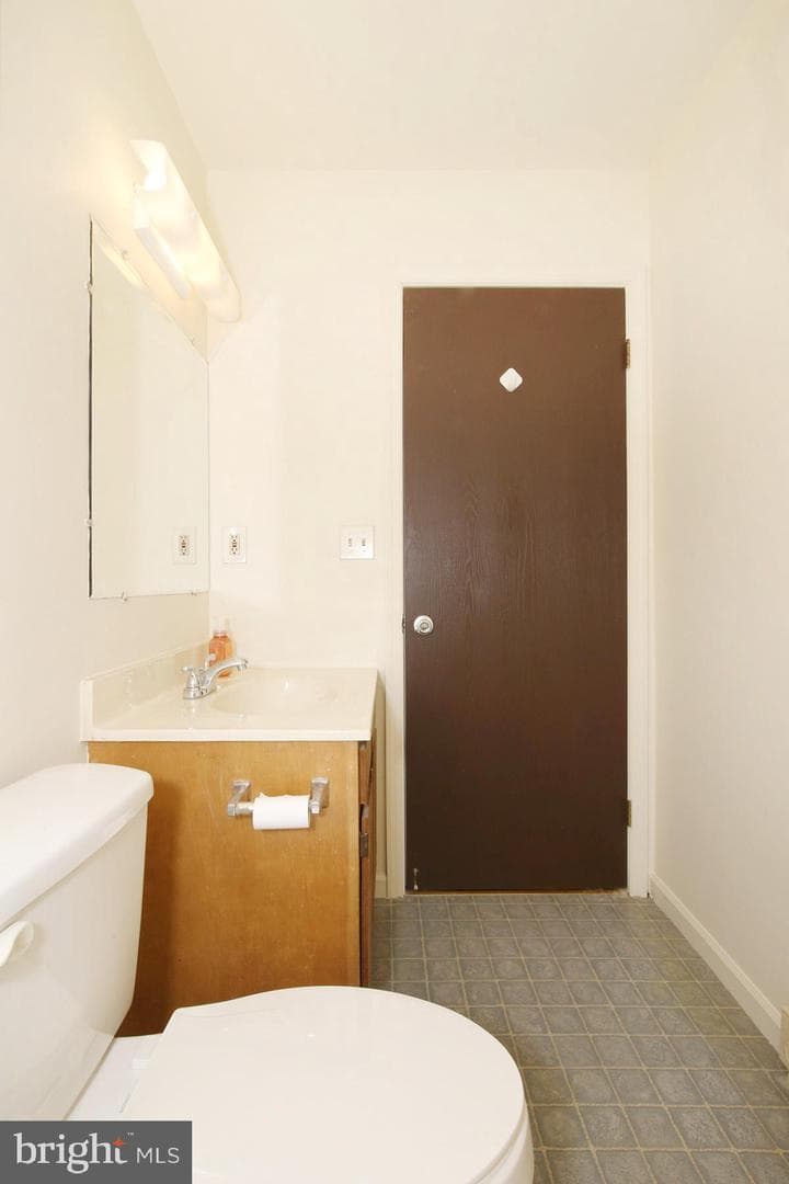 35 Walnut Mill Lane photo 22