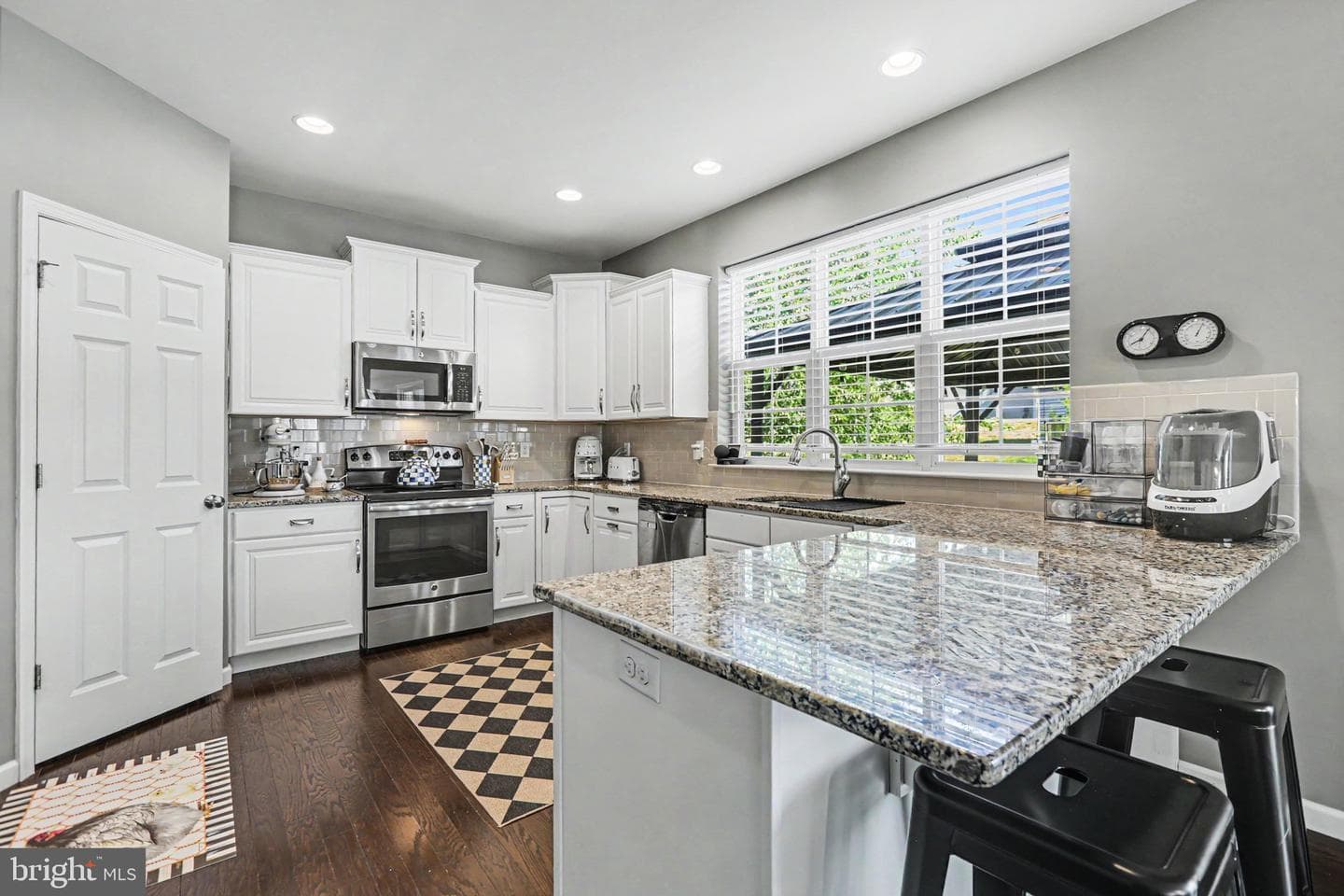1 Greystone Xing L-0119 photo 10