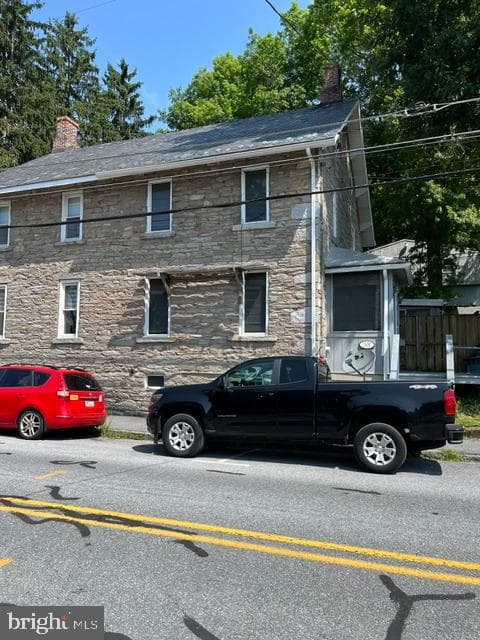 308 Boyd Street photo 1