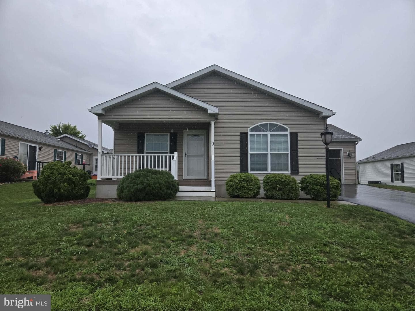 9 Millard Drive photo 1