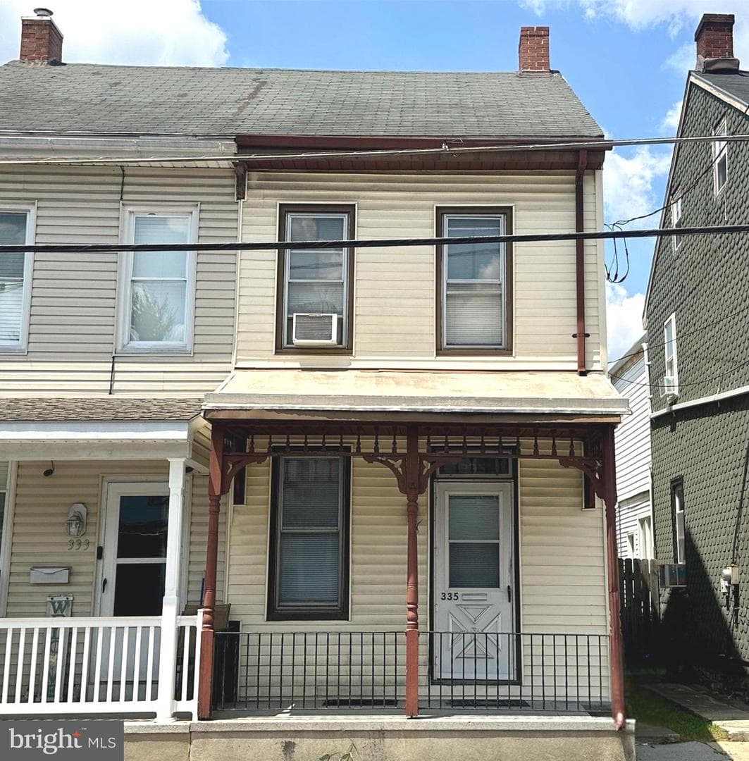 335 N 5th Street photo 1