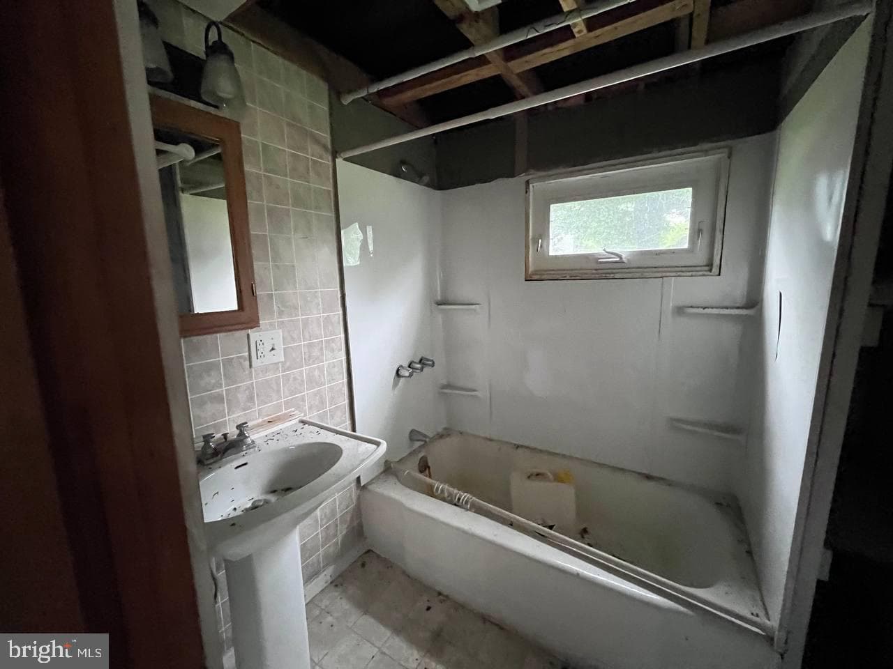 132 Thomas Road photo 25